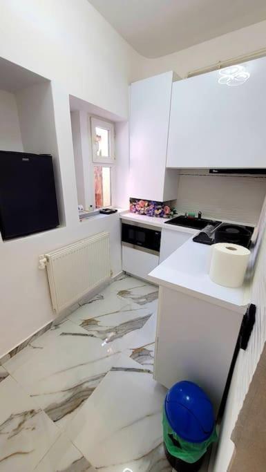 Modern Studio At Unirii Βουκουρέστι Εξωτερικό φωτογραφία